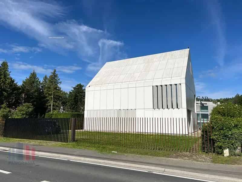 Kantoorruimte te huur Ternat 747m²