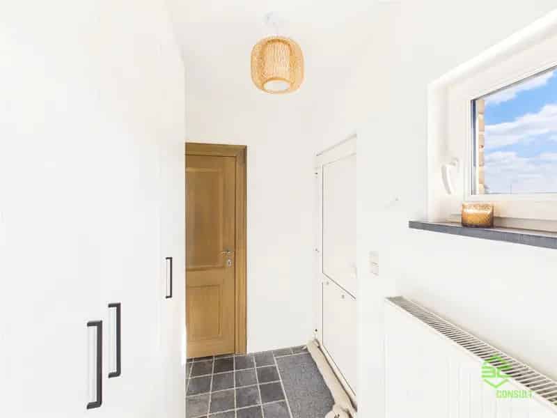 Gerenoveerde Huis te Huur met Paardenstallen 73a 60ca