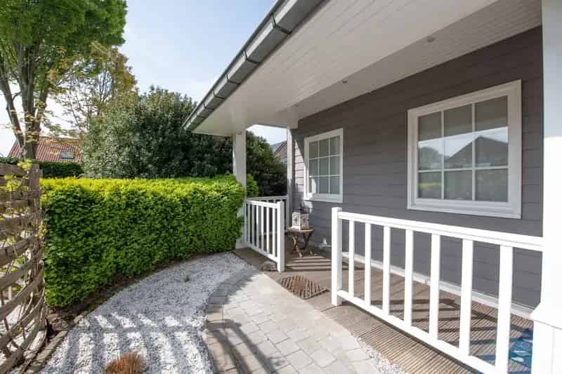 Huis te koop Zulte: Villa met praktijkruimte en Japanse tuin