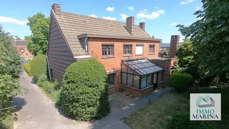 Zeer ruime woning met 6 kamers op ca 40 are nabij centrum Tremelo