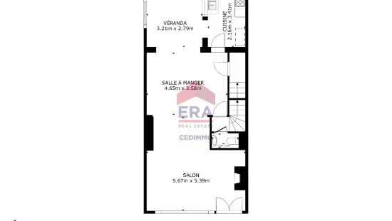 RUIME EN LICHTRIJKE WONING VAN 221 M²