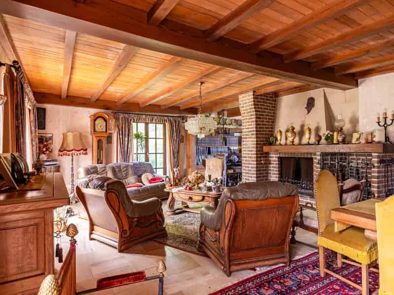 Huis te koop: Grote villa-fermette met uitbreidingsmogelijkheden