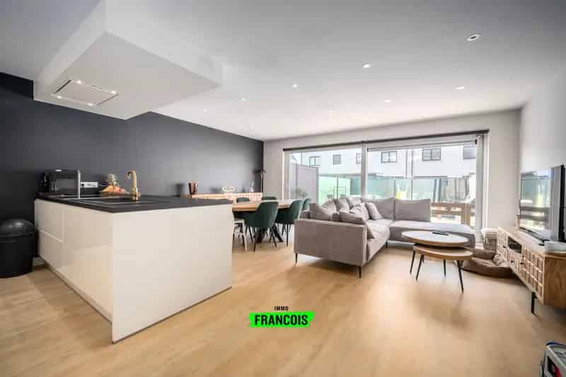 Huis te huur Mariakerke: Instapklare 4 slaapkamers, garage, tuin, lage energiekosten