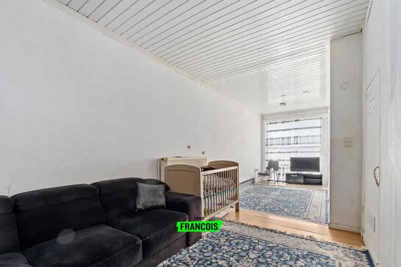 Te renoveren handelswoonst Oostende