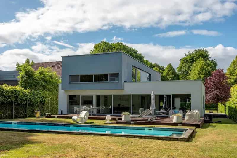 Moderne Villa te Huur met Verwarmd Zwembad