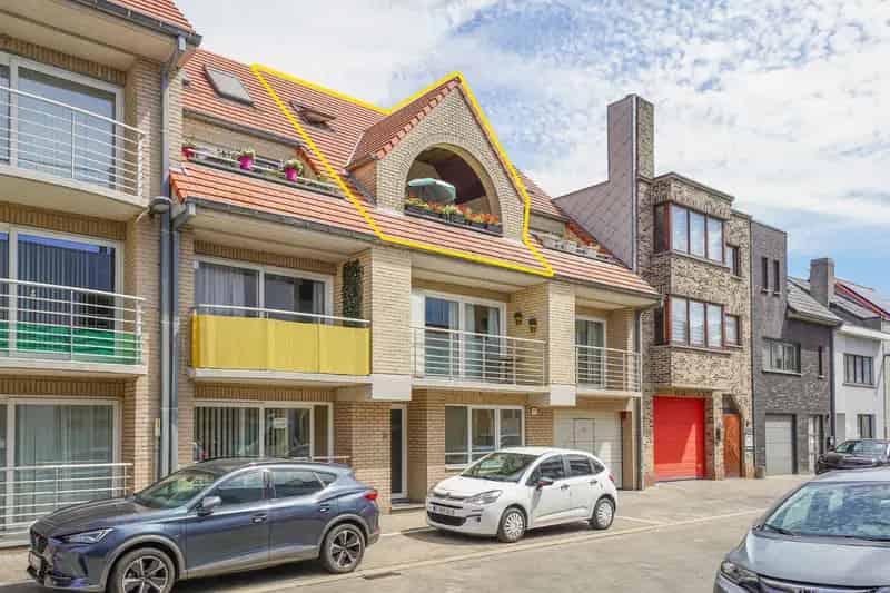 Duplexappartement te koop Oostende: Instapklaar met terras