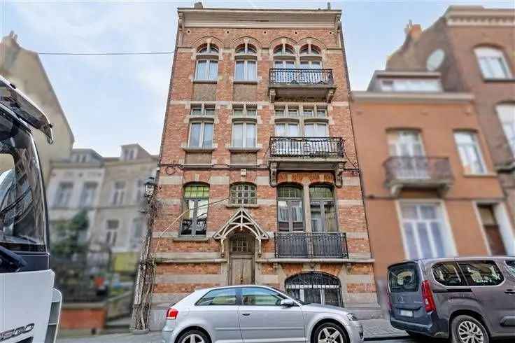 Opbrengsteigendom Schaarbeek 5 Appartementen Hoog Rendement