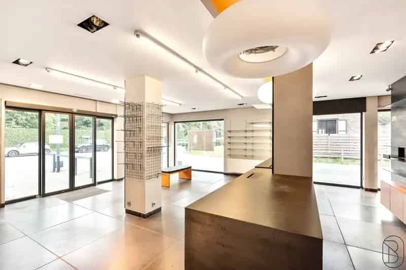 Handelspand met Studio te Koop