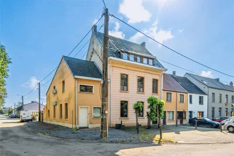 Ruim Herenhuis te Peer 198m² te renoveren