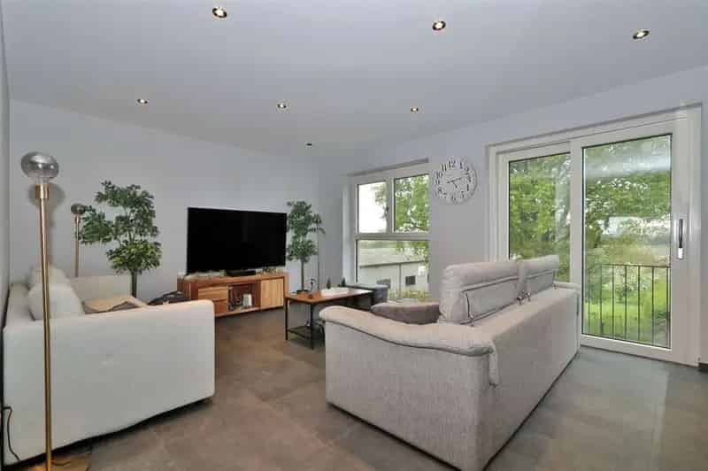 Ruime woning 3 slaapkamers tuin