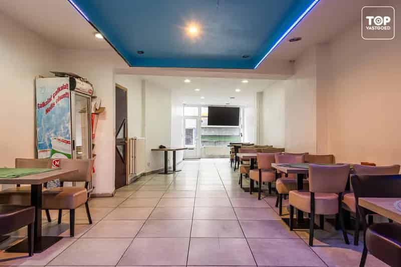 Huis te koop Gent: Opbrengsteigendom met verhuurde snackbar en woning