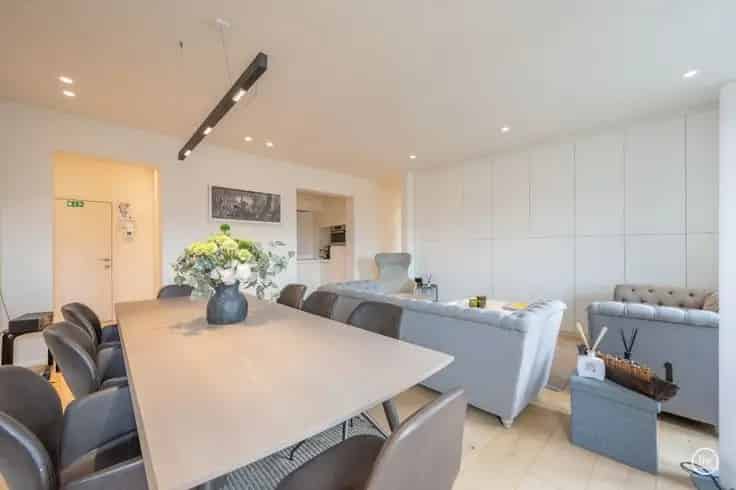 Gerenoveerd Appartement Te Koop Duinbergen
