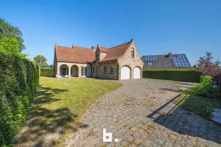 Ruime Villa te Koop in Varsenare