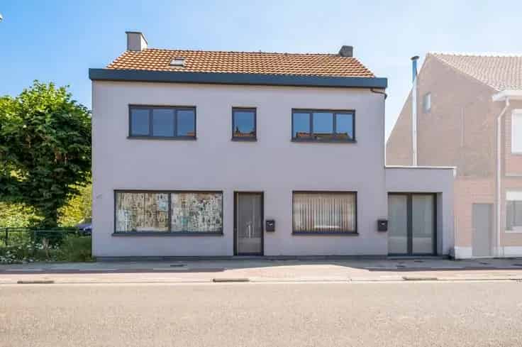 Ruime Tweewoonst te Koop in Nieuwkerken Waas