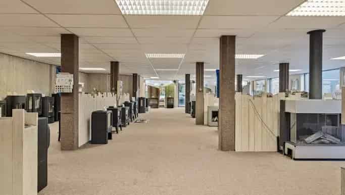 Bedrijfsgebouw met woning te koop Sint-Andries