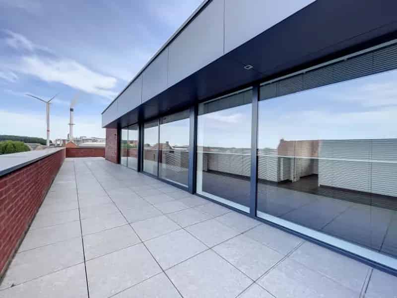 Penthouse te huur 2 slaapkamers terras 60m2