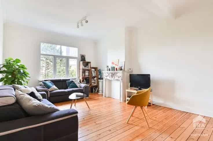 Gerenoveerd Appartement Ukkel Nabij Guy dArezzoplein