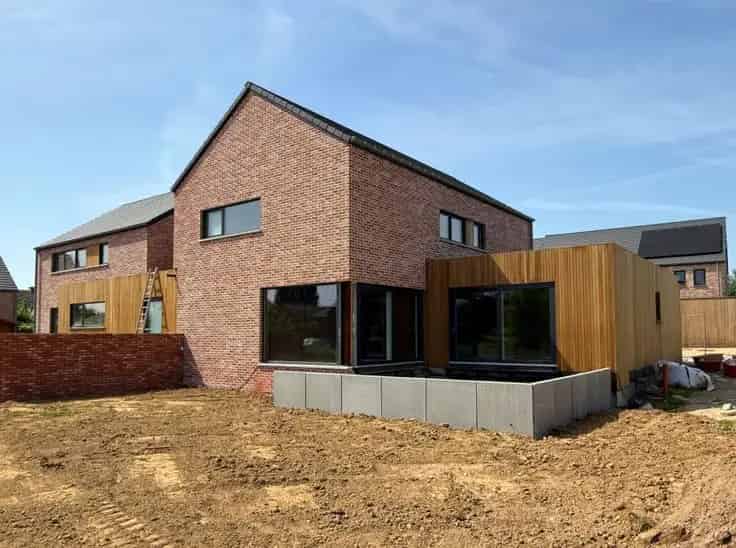 Moderne Villa Te Koop - 3 slaapkamers - Tuin - Rustige ligging