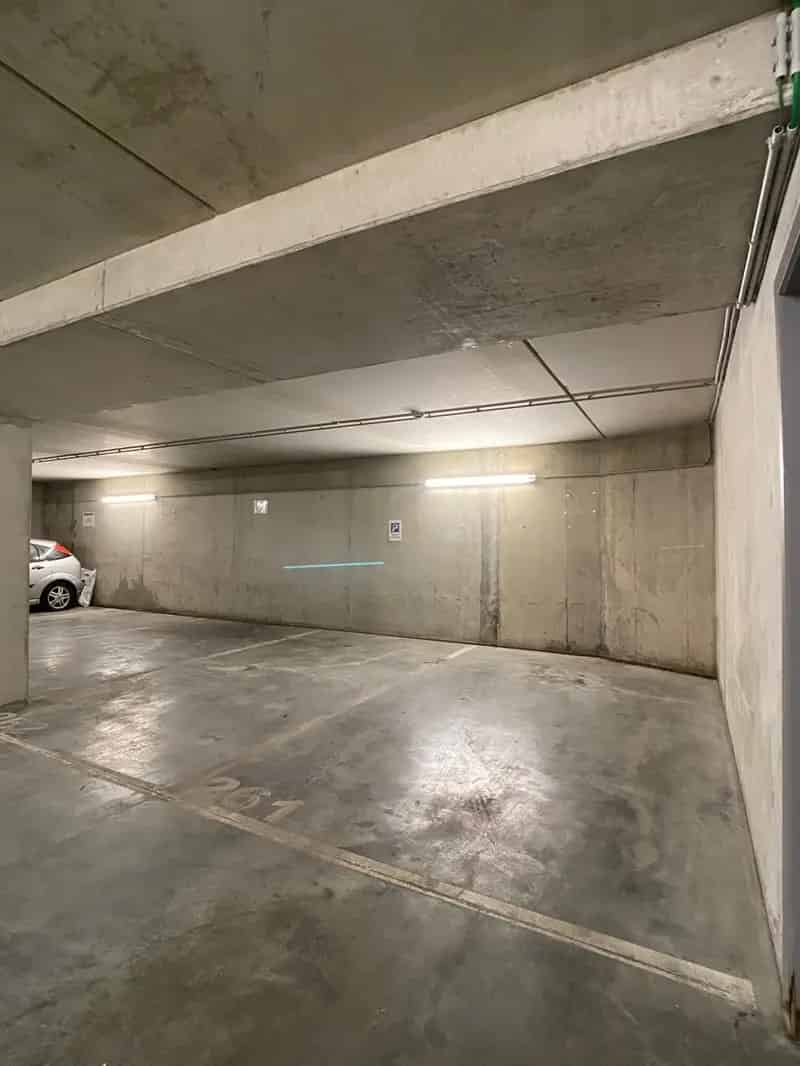 Autostaanplaats te koop nabij Maximiliaanpark