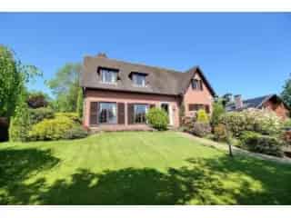 Villa te koop Bouffioulx - Ruime woning met tuin en kelders