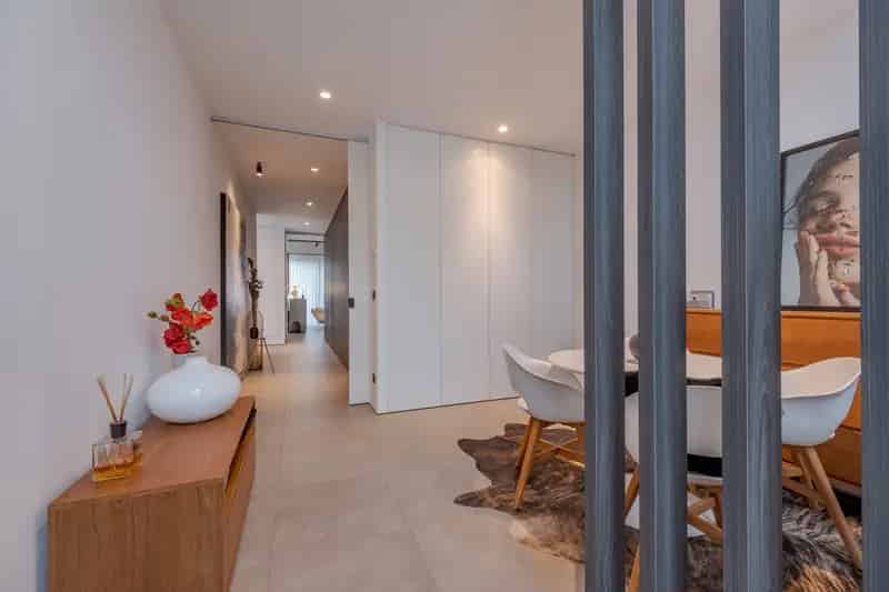 Luxueuze Loft te Koop in Historisch Gebouw Oppuurs