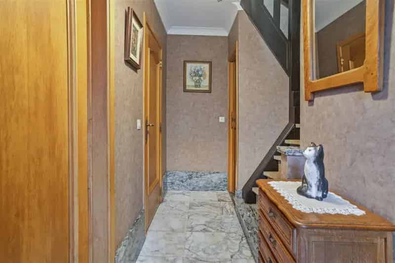 Halfopen Bebouwing 3 Slaapkamers Op te Frissen