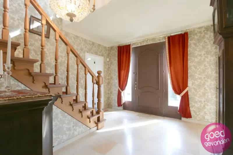 Villa OB 4 tot 5 Slaapkamers Veranda Terrassen Tuin Rustig