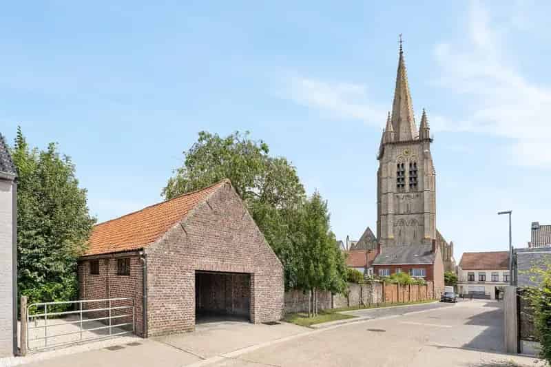 Ruime woning 4 slaapkamers grote bouwgrond Poperinge