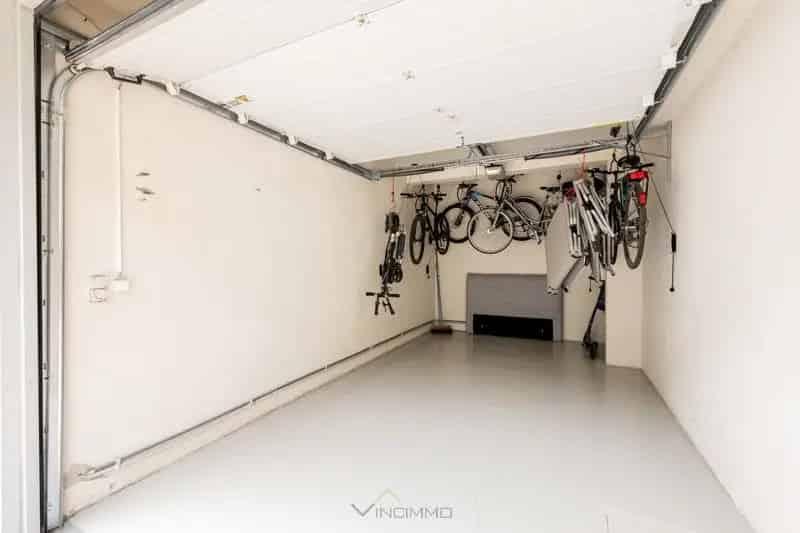 Garagebox te Koop Knokke Centrum Extra Parkeerplaats