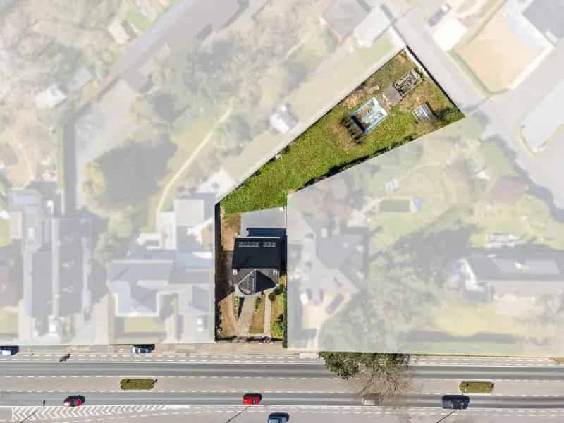 Gerenoveerde Karaktervolle Villa met Bouwgrond
