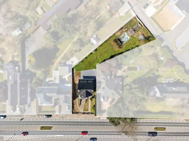 Gerenoveerde Karaktervolle Villa met Bouwgrond