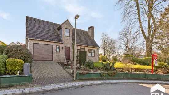 CHARMANTE ALLEENSTAANDE WONING IN WATERLOO