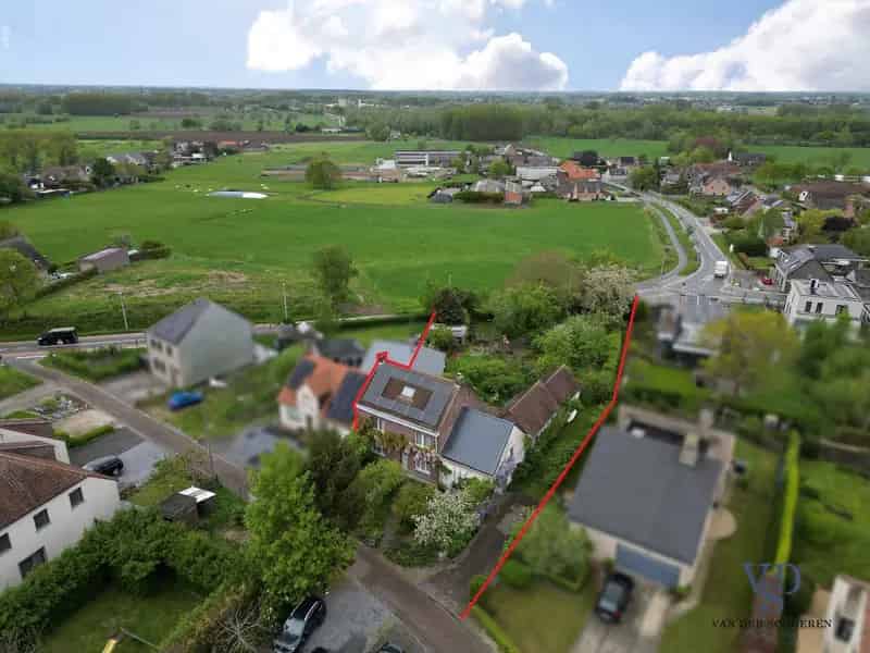 Huis te koop: Charmante woning 3 slaapkamers grote tuin 1618m2
