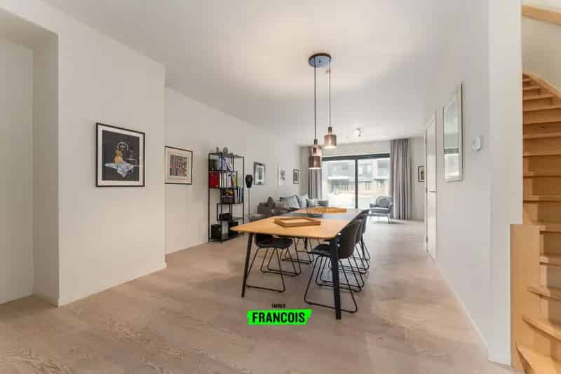 Modern Duplex Appartement 3 Slaapkamers Mariakerke Oostende