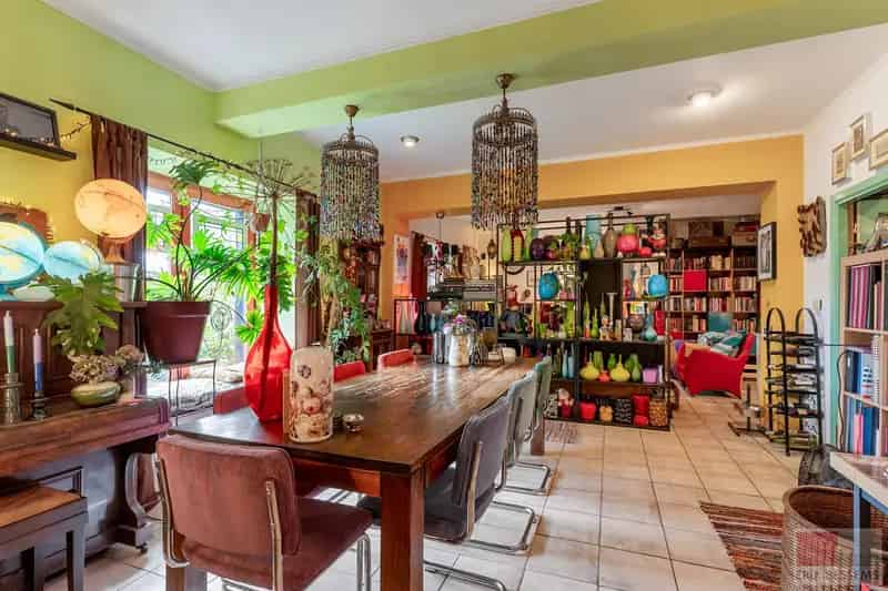 Huis te koop 6 slaapkamers grote tuin atelier Bilzen