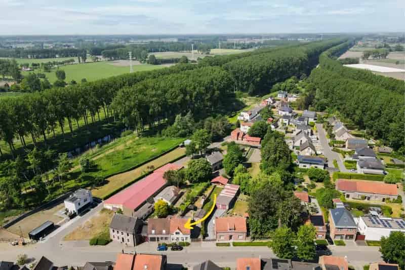 Halfopen Woning te Koop Maldegem 3 Slaapkamers Grote Tuin