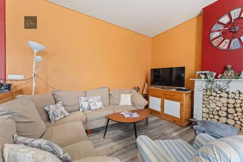 Appartement te koop Oostende: 5 slaapkamers, 2 badkamers, EPC B