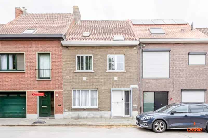 Huis te huur Mariakerke: te renoveren woning met tuin en 3 slaapkamers