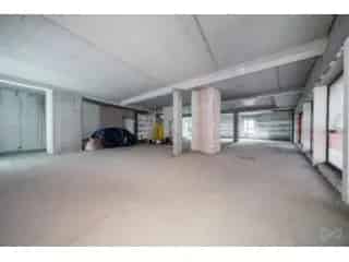 Handelspand te Koop La Roselle Parkeerplaats