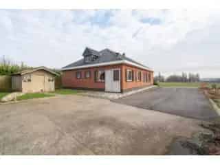 Boerderij te koop Meulebeke - Ruime woning met stal - Ideaal voor dierenliefhebbers