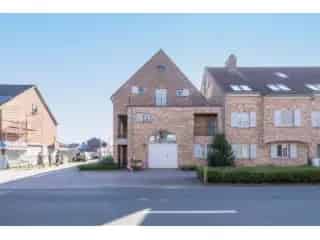 Appartement te Koop Westerlo - 2 slaapkamers, 3 terrassen, parkeerplaats