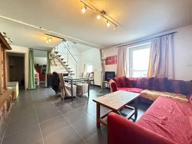 Duplex Appartement te Trazegnies