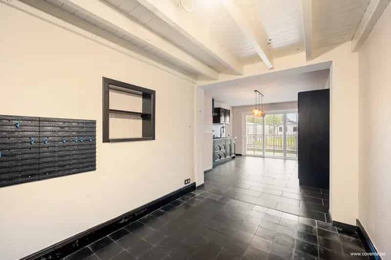 Huis te koop Moorslede: 3 slaapkamers, tuin en airco