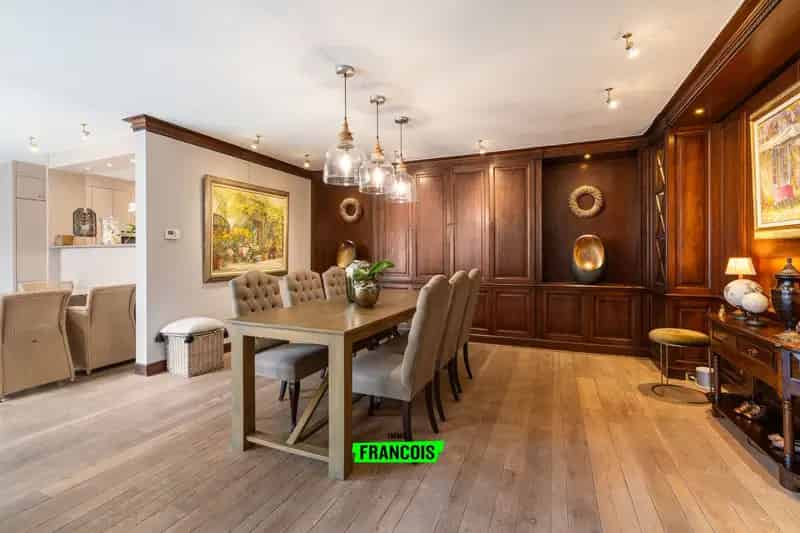 Instapklare Woning met Handelsruimte te Sleidinge
