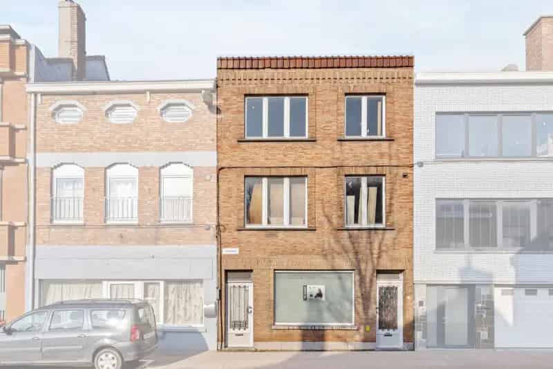 Woning met eindeloze mogelijkheden Renovatie vereist