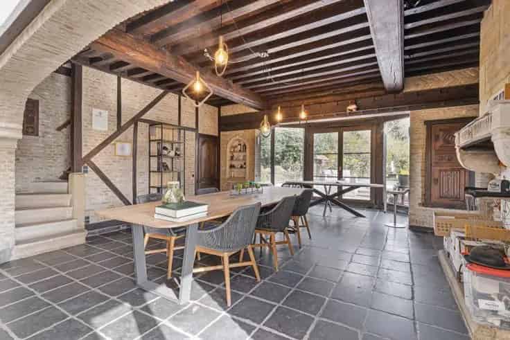 Landhuis Te Koop Dudzele: Historische Hoeve met Grote Tuin