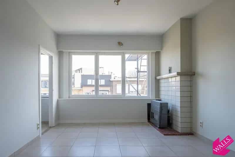 Lichtrijk 2 Slaapkamer Appartement Deurne Zuid