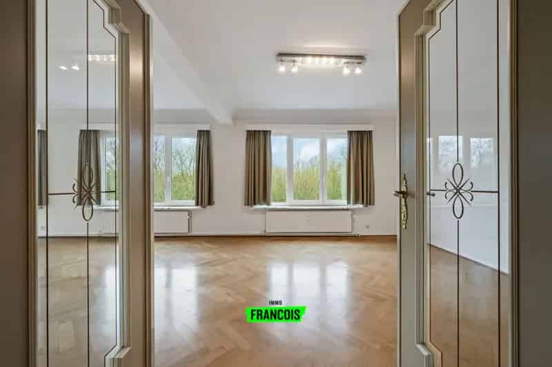 Ruim 3 Slaapkamer Appartement Leopoldpark Oostende Te Huur