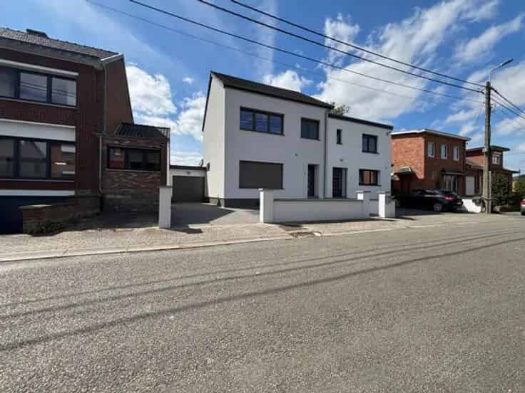 Huis Te Koop Hermalle-sous-Argenteau 4 slaapkamers Garage Tuin PEB B