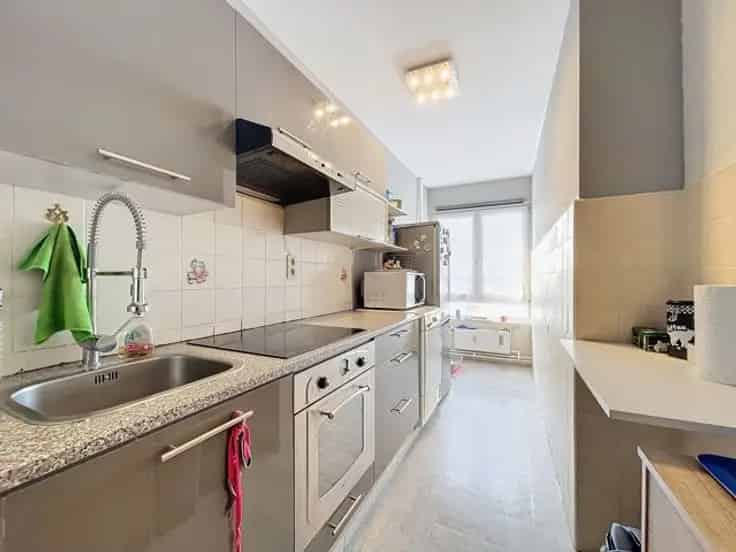 Appartement Te Koop Brussel 2 Slaapkamers Terras Uitzicht